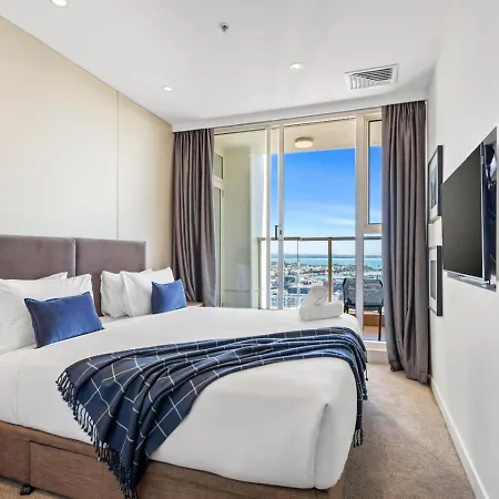 Luxury 3Br Quay West With Views Pool And Parking Apartamento
